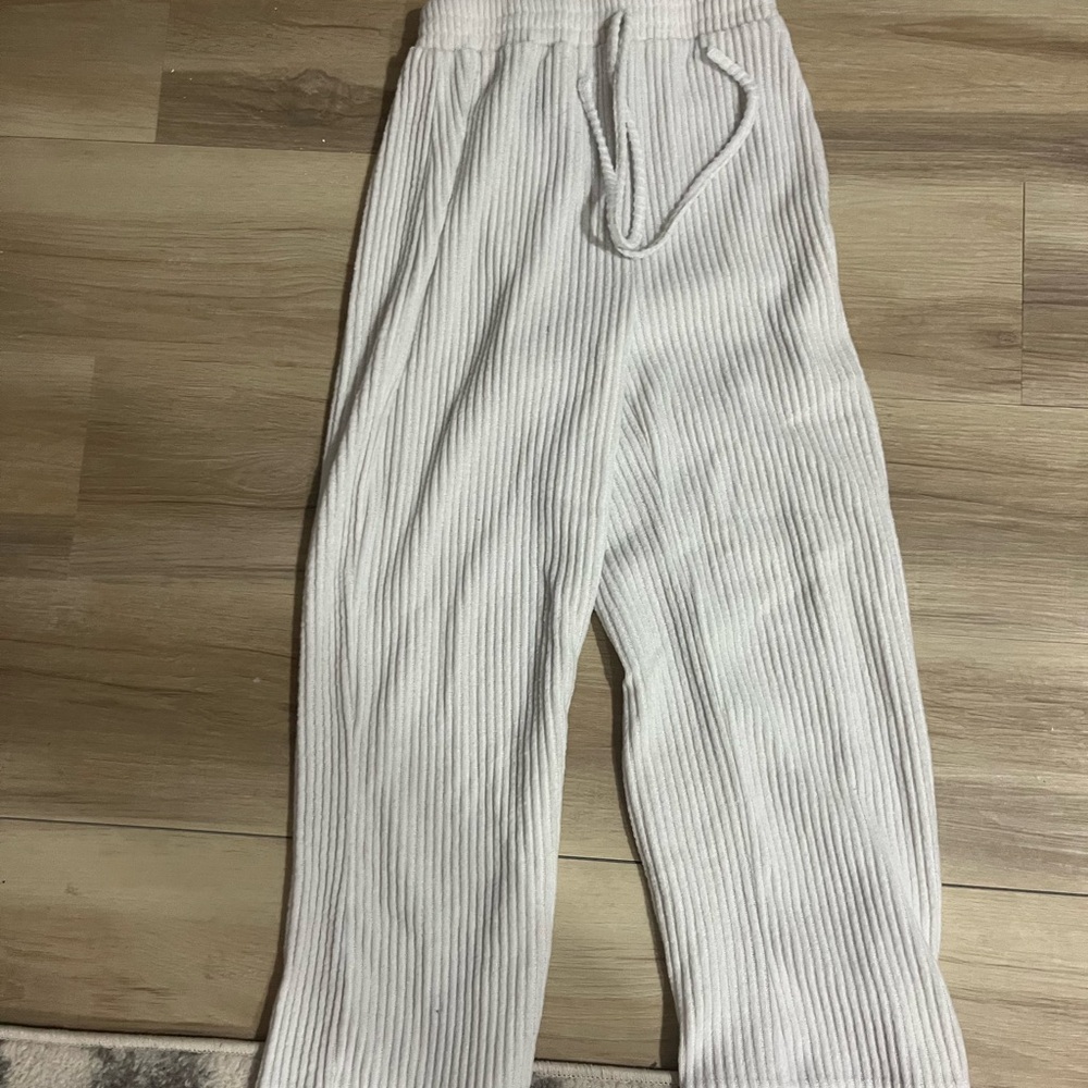 White linen xs shein pants